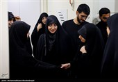 دیدار جمعی از چهره های رسانه ای زنان با خانواده شهید باقری