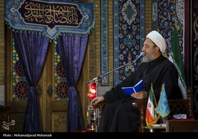 نجوای توسل به حریم کبریا در مسجد مقدس جمکران