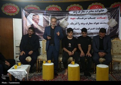 تجلیل خادمان حرم بانوی کرامت از خانواده سه شهید دفاع مقدس 12 روزه