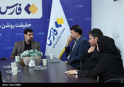 بازدید مدیران خبرگزاری تسنیم از خبرگزاری فارس زنجان