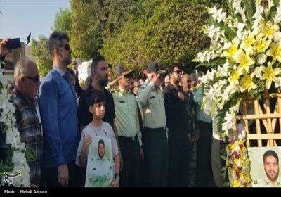 تشییع و خاکسپاری شهید مدافع امنیت ستوان سوم محمدرضا مصیبی در بوشهر