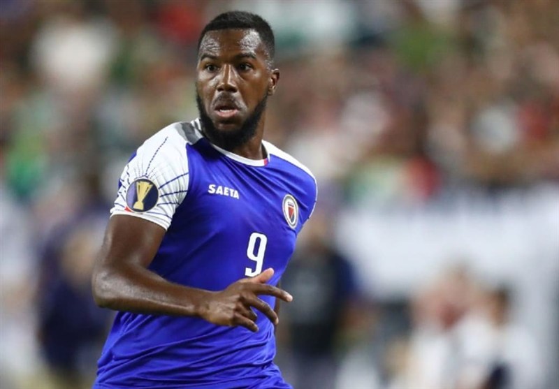 Esteghlal Reaches Agreement with Duckens Nazon