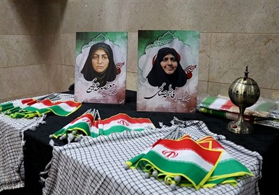 سرود،بانوان،مراسم،شهدا،شهادت،نسل،شهيده،حضار،نواي،بانوي،شهداي ...