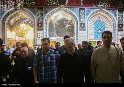 تشرف رئیس جمهور به زیارت حضرت فاطمه معصومه(س)