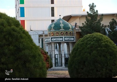 جلوه‌گری گنبدها و شکوه و صلابت مساجد کرمان