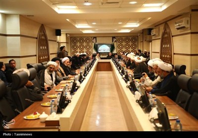نشست هم اندیشی فضلای حوزه علمیه قم با رئیس جمهور