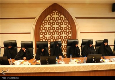 نشست هم اندیشی فضلای حوزه علمیه قم با رئیس جمهور