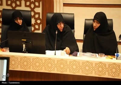 نشست هم اندیشی فضلای حوزه علمیه قم با رئیس جمهور
