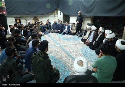دیدار پزشکیان با نمایندگان قم و طلاب کرمانی