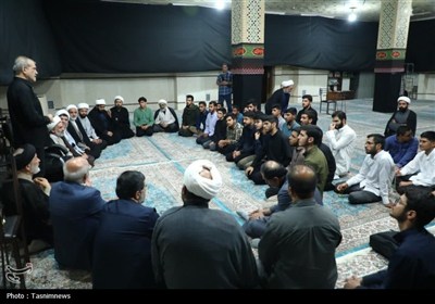 دیدار پزشکیان با نمایندگان قم و طلاب کرمانی