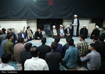 دیدار پزشکیان با نمایندگان قم و طلاب کرمانی
