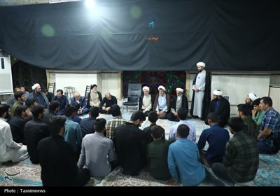 دیدار پزشکیان با نمایندگان قم و طلاب کرمانی