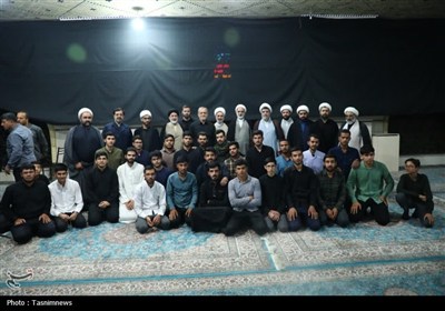 دیدار پزشکیان با نمایندگان قم و طلاب کرمانی
