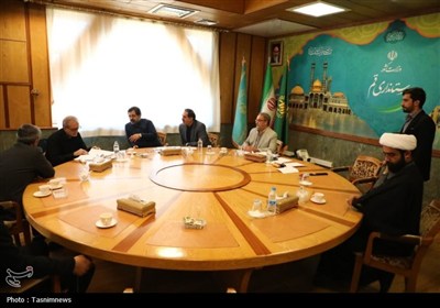 دیدار پزشکیان با نمایندگان قم و طلاب کرمانی