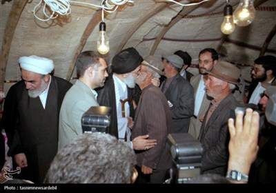 ترسیم پیوند عمیق قلبی مردم اردبیل با امام خامنه‌ای به روایت تصویر