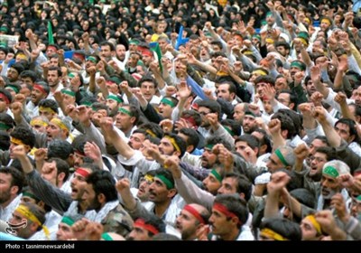 ترسیم پیوند عمیق قلبی مردم اردبیل با امام خامنه‌ای به روایت تصویر
