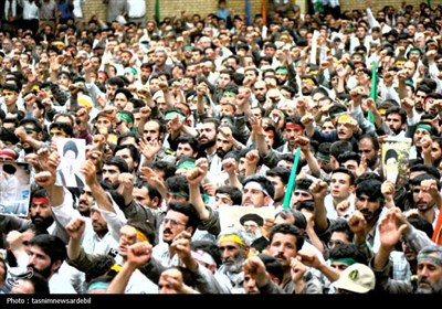 ترسیم پیوند عمیق قلبی مردم اردبیل با امام خامنه‌ای به روایت تصویر