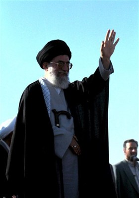 ترسیم پیوند عمیق قلبی مردم اردبیل با امام خامنه‌ای به روایت تصویر