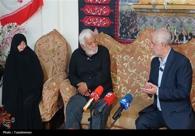 دیدار معاون رئیس‌جمهور با خانواده شهدای شهرری