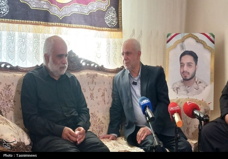 اوحدی: رهبر انقلاب دل‌نگران خانواده‌های شهدا هستند