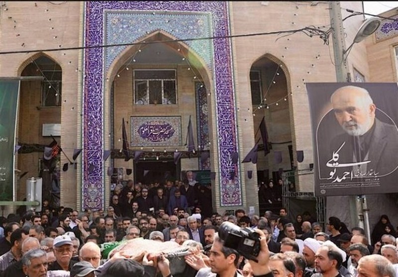 پیکر مرحوم احمد توکلی در تهران تشییع شد
