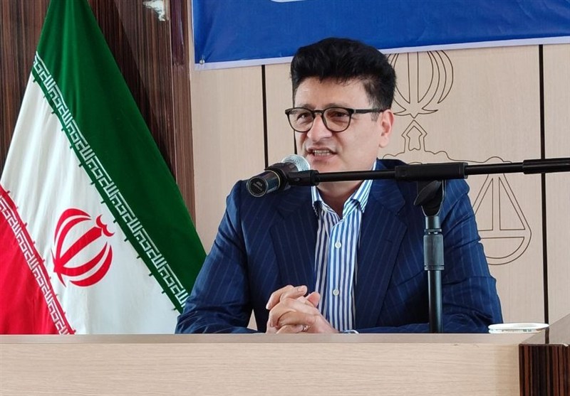 دستگاه قضایی باید با مفاسد اقتصادی با قاطعیت برخورد کند