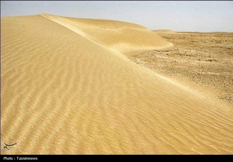 ریزدگردها می‌تازند، اعتبارات نمی‌رسند/ هشدار درباره پیشروی شن‌های روان‌ ‌در قم