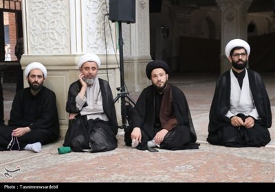 دیدارهای صمیمانه آیت‌الله عاملی با فعالان مصلای امام(ره) و طلاب جدید اردبیل