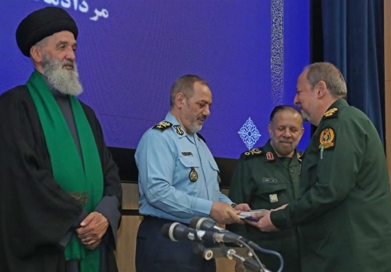 سردار ابن الرضا به عنوان جانشین جدید وزیر دفاع منصوب شد