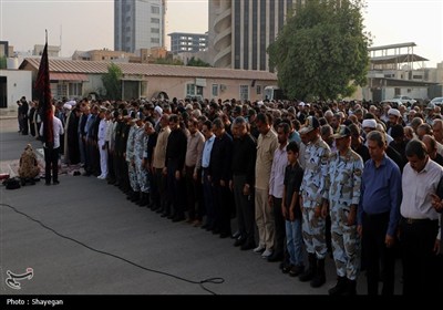 پیکر شهید ایمان قائدی با شکوه خاصی در بوشهر تشییع شد