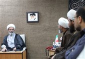 نماز جمعه رسانه‌ای فراگیر برای انتقال پیام‌های نظام اسلامی