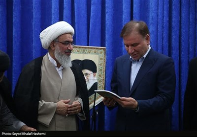 خادمین نماز جمعه بوشهر تجلیل شدند