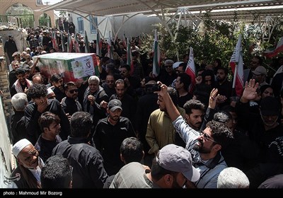 تشییع پیکر شهدای حمله تروریستی به دادگستری زاهدان