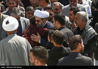 تشییع پیکر شهدای حمله تروریستی به دادگستری زاهدان
