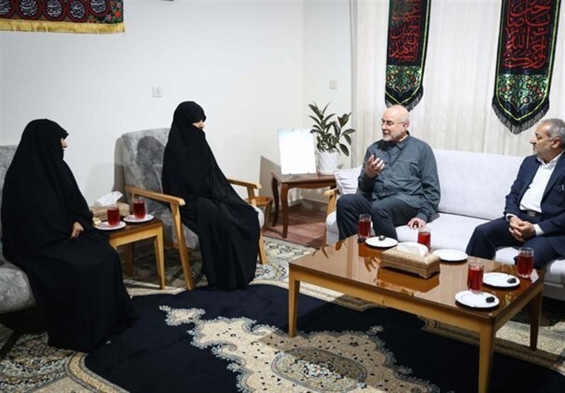 قالیباف با خانواده شهید سرلشکر محمد کاظمی دیدار کرد