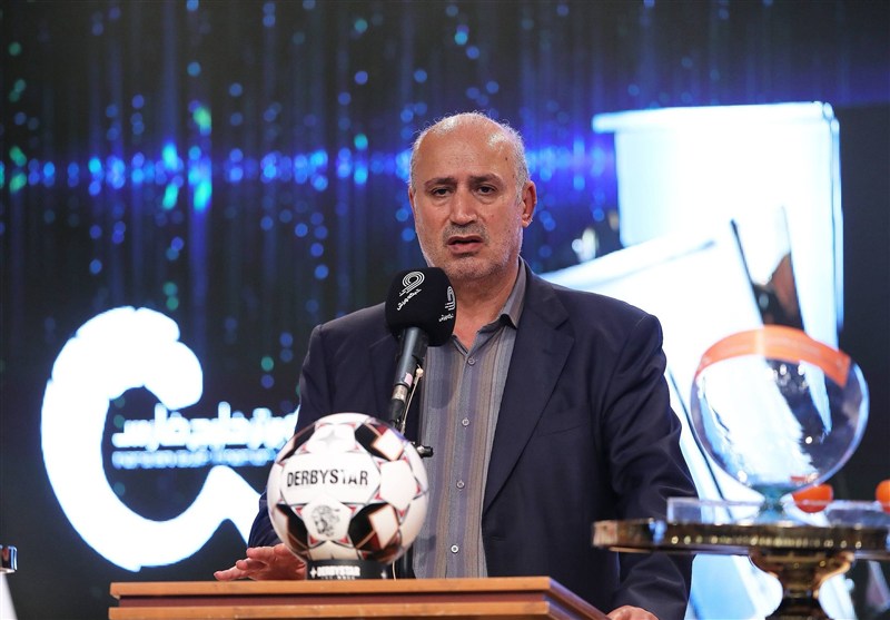 تاج: در سال جام جهانی از دولت انتظار کمک داریم