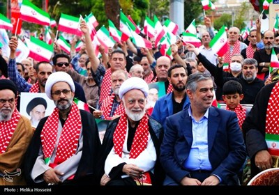 آیین پاسداشت روز ایثار و مقاومت اراک