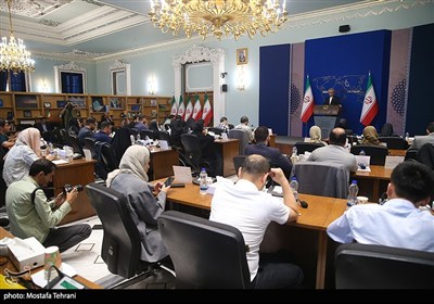  نشست خبری اسماعیل بقائی سخنگوی وزارت امور خارجه جمهوری اسلامی ایران 