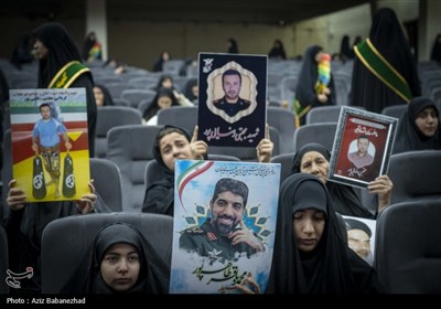 آیین گرامیداشت چهلمین روز شهادت فرماندهان ،‌دانشمندان و 88 لاله گلگون کفن استان لرستان