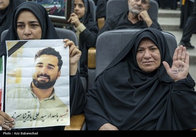 خون شهدا بیمهگر انقلاب؛ ملت ایران تا آخر پای عهدشان میایستند