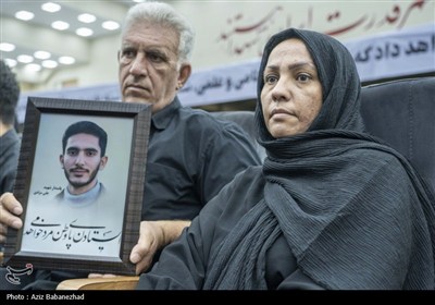 آیین گرامیداشت چهلمین روز شهادت فرماندهان ،‌دانشمندان و 88 لاله گلگون کفن استان لرستان