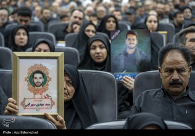 آیین گرامیداشت چهلمین روز شهادت فرماندهان ،‌دانشمندان و 88 لاله گلگون کفن استان لرستان
