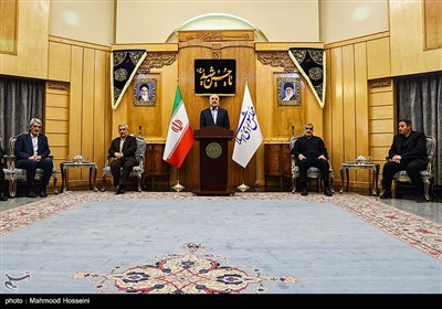 بدرقه رسمی رئیس مجلس در سفر به ژنو
