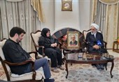دیدار نماینده رهبر معظم انقلاب با خانواده شهید برجی