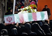 چشم‌انتظاری کودک 6 ساله برای پدری که دیگر بازنمی‌گردد
