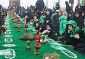 مادران و کودکان گیلانی پای سفره دلدادگی حضرت رقیه(س)