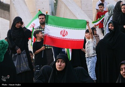 همخوانی سرود (ای ایران بخوان) در زنجان