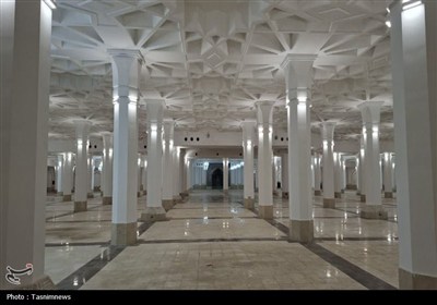 بازدید استاندار قم از پروژه صحن شرقی حرم حضرت معصومه(س)