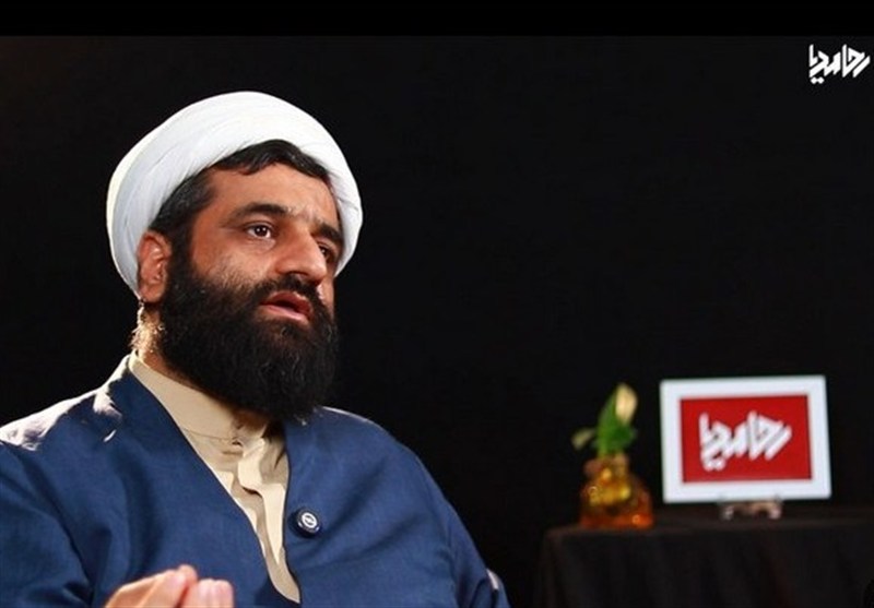 درگیری غرب با ایران بر سر حاکمیت الهی یا اومانیسم است