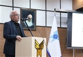 حضور دانشگاه آزاد در صنعت نسخهای برای عبور از چالش کمبود دانشجو در یزد